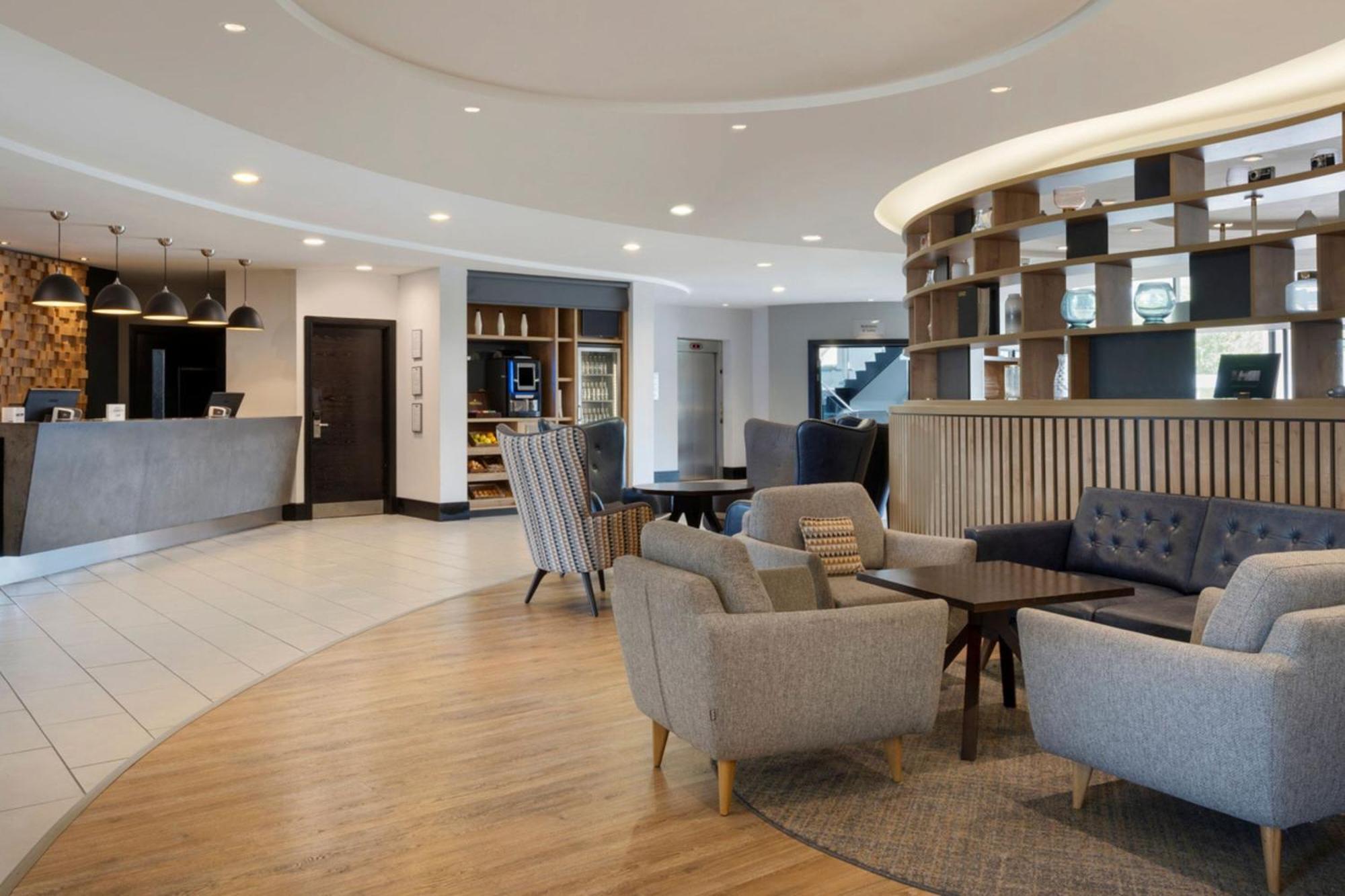 Delta Hotels Nottingham Belfry Exteriör bild