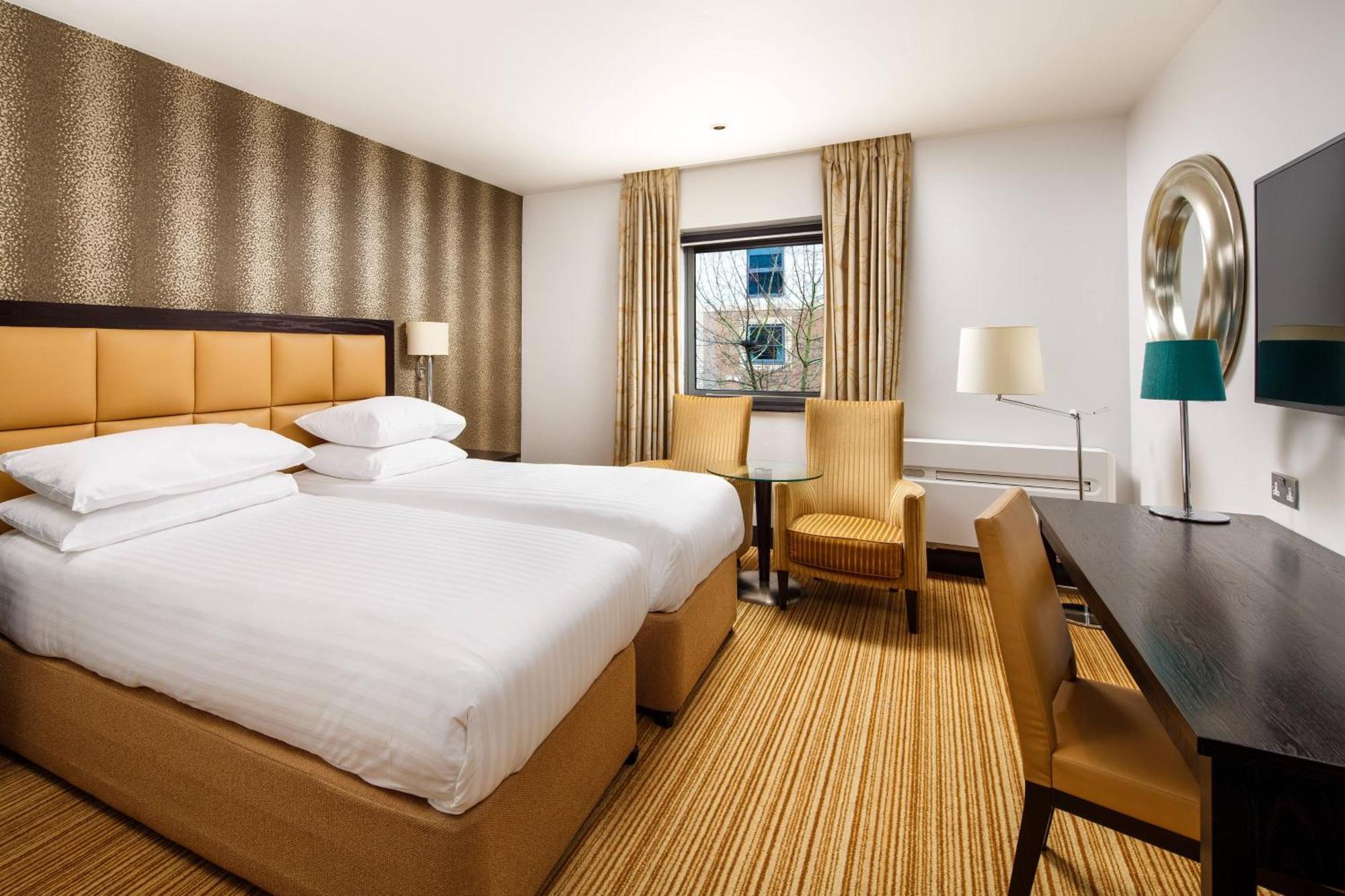 Delta Hotels Nottingham Belfry Exteriör bild